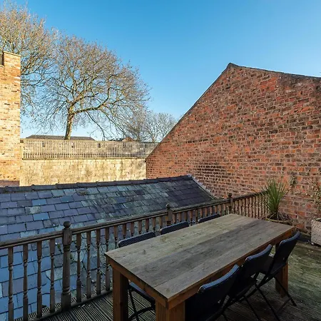 Walls View